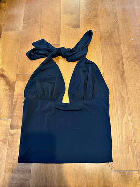 GARAGE Black top Size P/S Like New